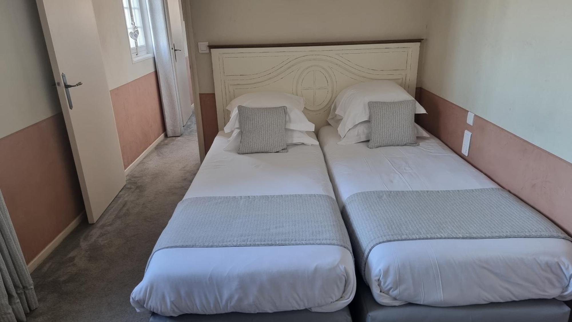 פרנה-לה-פונטיין Demeures Et Chateaux Hotel L'Hermitage מראה חיצוני תמונה